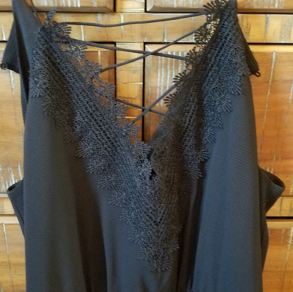 Wayf Romper - Picture 4 of 7